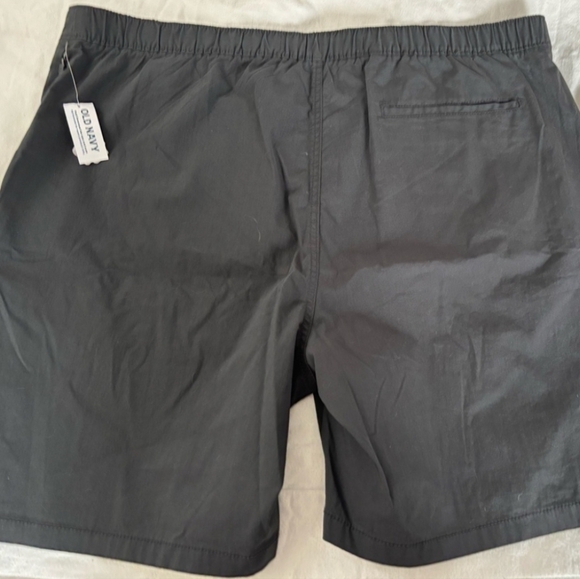 Old Navy Men's Gray Flat Front Shorts Size XLT (tags accidentally ripped off 🤦) - Picture 3 of 3